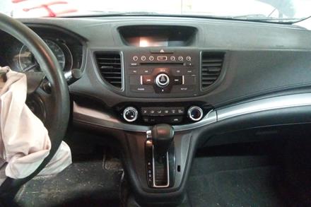 2015-2016 Honda CR-V LX Radio Head Unit - AM/FM/CD 4-Speaker System