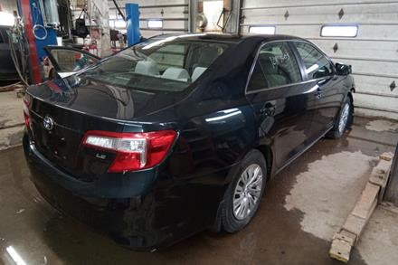 2012-2014 Toyota Camry Right Tail Light Assembly - OEM Passenger Side