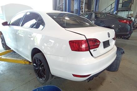 2012-2018 Volkswagen Jetta GLI Rear Bumper Cover Assembly - OEM White