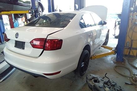 2012-2018 Volkswagen Jetta GLI Rear Bumper Cover Assembly - OEM White